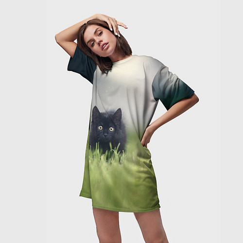 Женская длинная футболка Черный кот на лугу / 3D-принт – фото 3