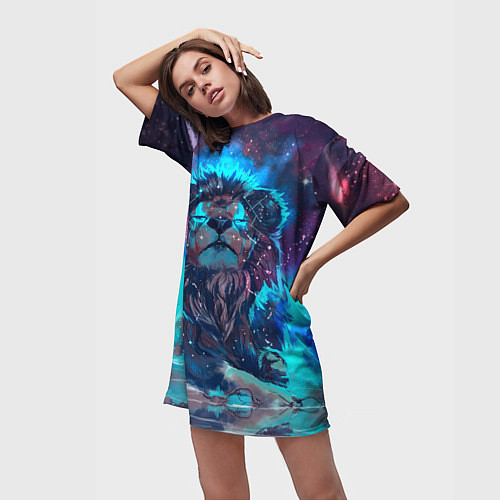 Женская длинная футболка Galaxy Lion / 3D-принт – фото 3