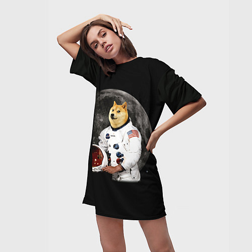 Женская длинная футболка Доги Космонавт / 3D-принт – фото 3
