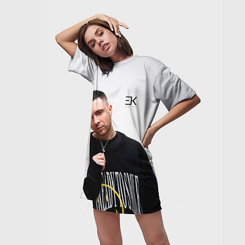 Женская длинная футболка Sexy Kreed / 3D-принт – фото 3