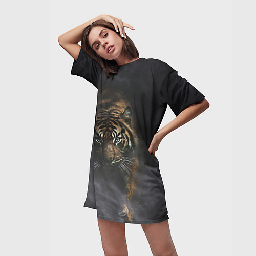 Женская длинная футболка Тигр в тумане / 3D-принт – фото 3