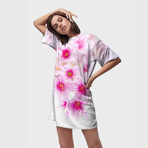 Женская длинная футболка Цвет сакуры / 3D-принт – фото 3