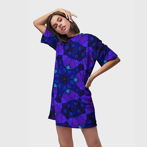 Женская длинная футболка Калейдоскоп -геометрический сине-фиолетовый узор / 3D-принт – фото 3