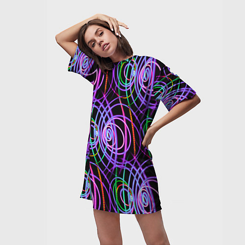 Женская длинная футболка Неоновые круги и линии - Фиолетовый / 3D-принт – фото 3