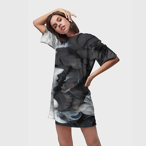 Женская длинная футболка Абстрактная черно-белая краска / 3D-принт – фото 3