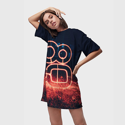 Женская длинная футболка Неоновая камера во тьме / 3D-принт – фото 3