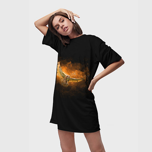 Женская длинная футболка Сова вылетает из трехмерного пространства / 3D-принт – фото 3