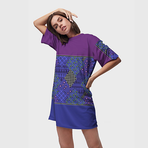 Женская длинная футболка Combined burgundy-blue pattern with patchwork / 3D-принт – фото 3