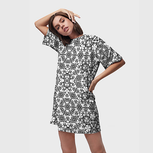 Женская длинная футболка Черно-белый кружевной ажурный узор Цветочное круже / 3D-принт – фото 3