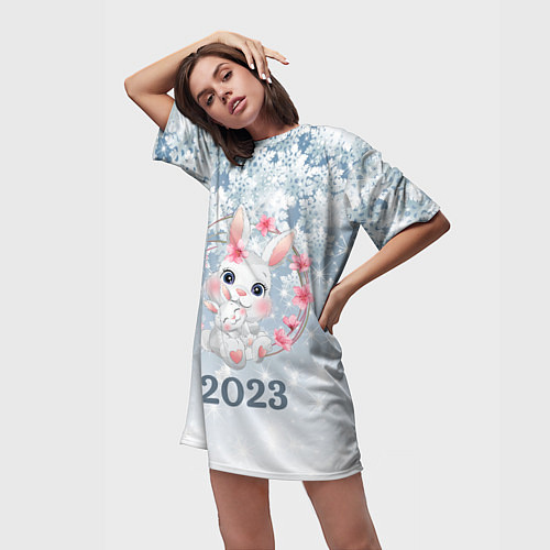Женская длинная футболка Зайка в венке 2023 / 3D-принт – фото 3