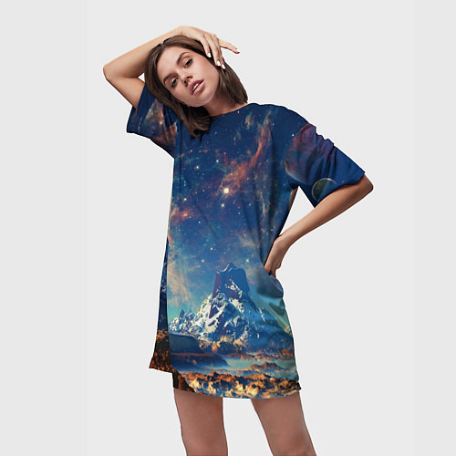 Женская длинная футболка Горы и бескрайний космос / 3D-принт – фото 3