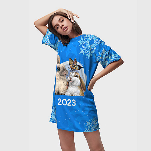 Женская длинная футболка Влюбленные кролики 2023 / 3D-принт – фото 3