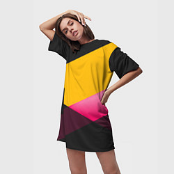 Футболка женская длинная Желто-розовый дизайн на черном фоне, цвет: 3D-принт — фото 2