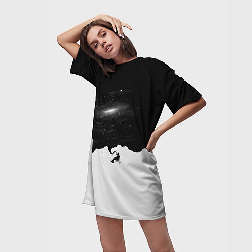 Женская длинная футболка Черно-белая галактика / 3D-принт – фото 3