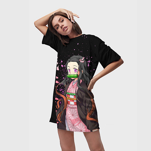 Женская длинная футболка Незуко комадо и иероглифы - клинок / 3D-принт – фото 3