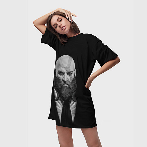 Женская длинная футболка Кратос в смокинге / 3D-принт – фото 3