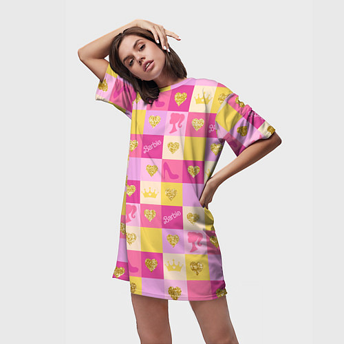 Женская длинная футболка Барби: желтые и розовые квадраты паттерн / 3D-принт – фото 3