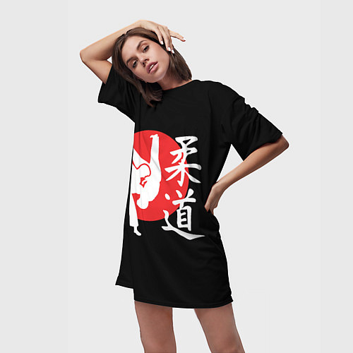 Женская длинная футболка Боевой бросок дзюдо / 3D-принт – фото 3