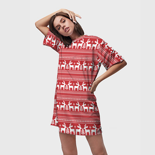 Женская длинная футболка Новогодние олени / 3D-принт – фото 3