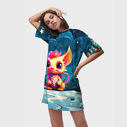 Женская длинная футболка Маленький пушистый дракошка / 3D-принт – фото 3