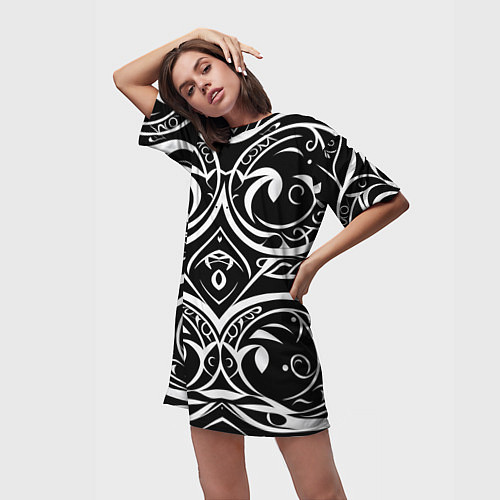 Женская длинная футболка Белое на чёрном / 3D-принт – фото 3