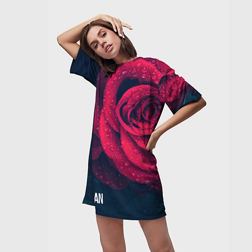 Женская длинная футболка Красная роза на чёрном - woman / 3D-принт – фото 3