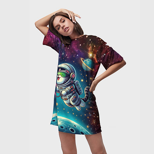 Женская длинная футболка Котик в космосе с лазерным пистолетом / 3D-принт – фото 3