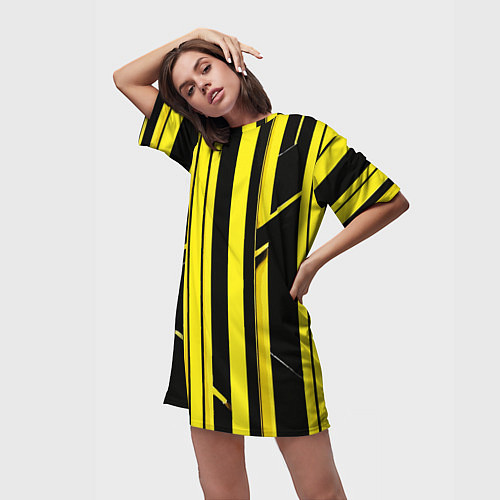 Женская длинная футболка Толстые жёлтые полосы на чёрном фоне / 3D-принт – фото 3