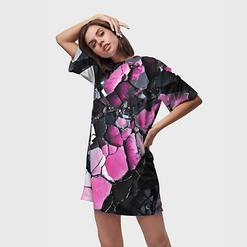 Женская длинная футболка Чёрно-розовый камень / 3D-принт – фото 3