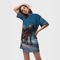 Футболка женская длинная Новогодняя лошадка с повозкой, цвет: 3D-принт — фото 2