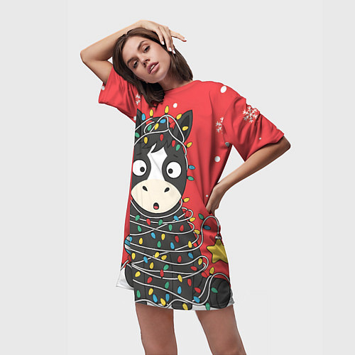 Женская длинная футболка Лошадка в новогодних огоньках / 3D-принт – фото 3