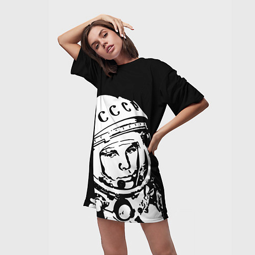 Женская длинная футболка Гагарин / 3D-принт – фото 3