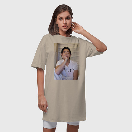 Женская футболка-платье V BTS / Миндальный – фото 3