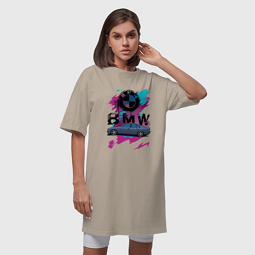 Женская футболка-платье BMW 5 e34 бок / Миндальный – фото 3