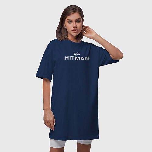 Женская футболка-платье Hitman - лого / Тёмно-синий – фото 3