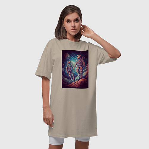 Женская футболка-платье Два астронавта / Миндальный – фото 3