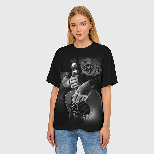 Женская футболка оверсайз Гитарист-рокер / 3D-принт – фото 3