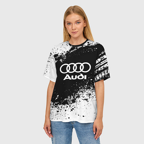 Женская футболка оверсайз Audi: Black Spray / 3D-принт – фото 3