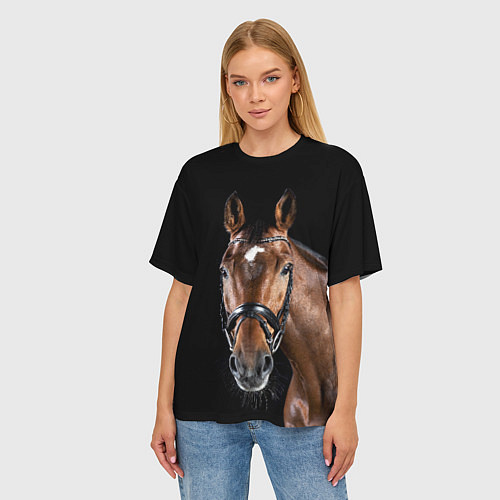 Женская футболка оверсайз Гнедая красивая лошадь / 3D-принт – фото 3