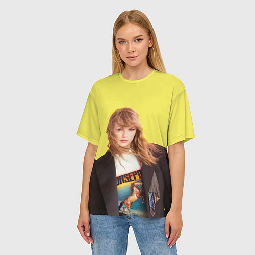 Женская футболка оверсайз Тэйлор на ветру / 3D-принт – фото 3