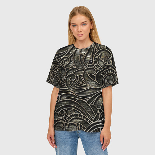 Женская футболка оверсайз Брутальный металлический орнамент / 3D-принт – фото 3