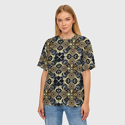 Футболка оверсайз женская BLACK AND GOLD узоры, цвет: 3D-принт — фото 2