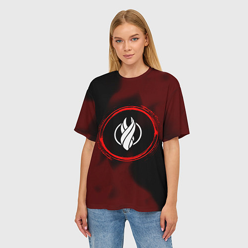 Женская футболка оверсайз Символ Dead Space и краска вокруг на темном фоне / 3D-принт – фото 3