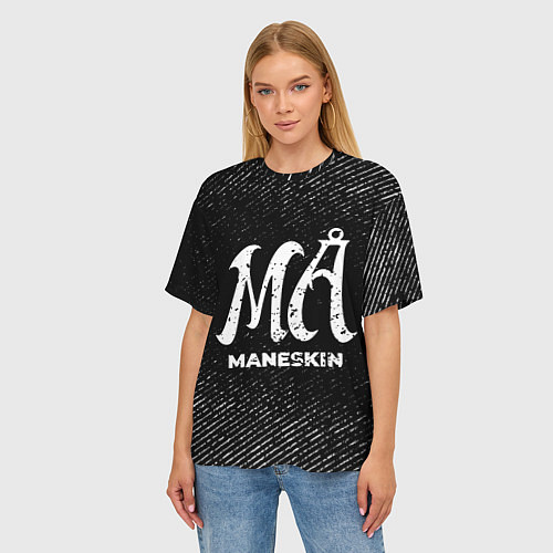 Женская футболка оверсайз Maneskin с потертостями на темном фоне / 3D-принт – фото 3
