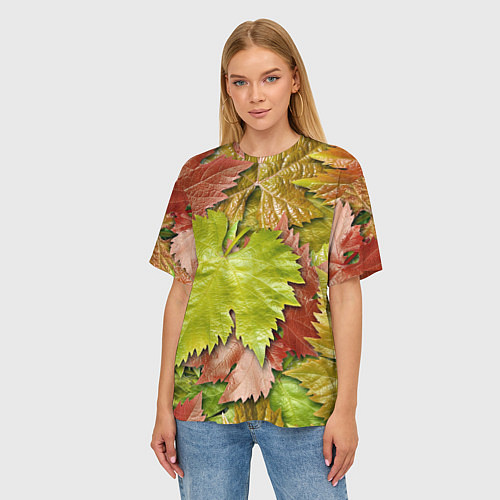 Женская футболка оверсайз Осенние листья клёна - паттерн / 3D-принт – фото 3