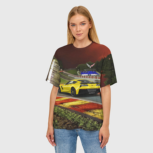 Женская футболка оверсайз Chevrolet Corvette на гоночной трассе / 3D-принт – фото 3
