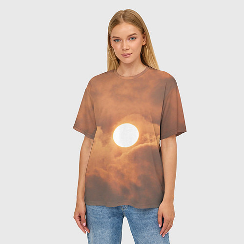 Женская футболка оверсайз Бронзовое солнце / 3D-принт – фото 3