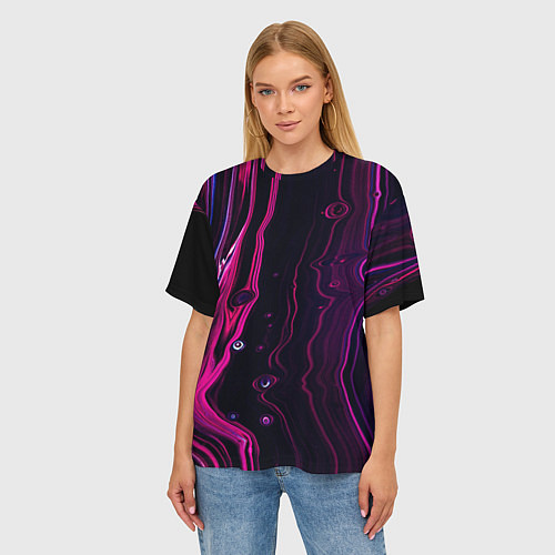 Женская футболка оверсайз Фиолетовые линии песка во тьме / 3D-принт – фото 3