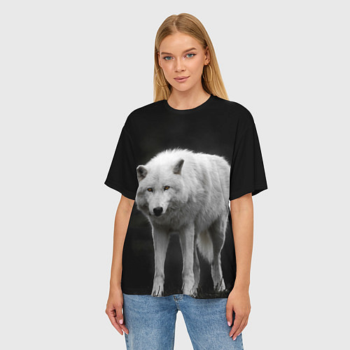 Женская футболка оверсайз Белый волк на темном фоне / 3D-принт – фото 3
