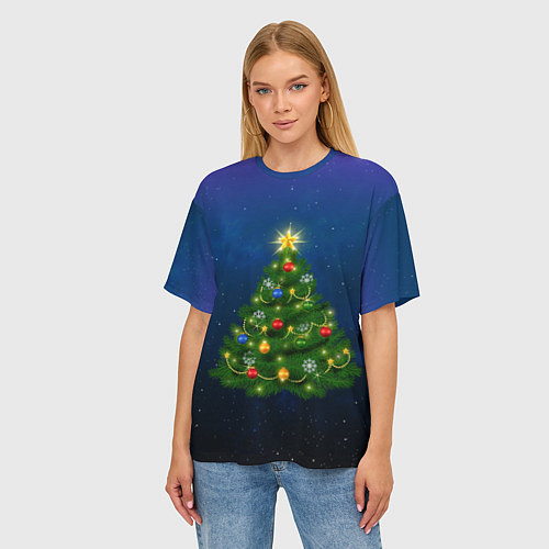Женская футболка оверсайз Новогодняя елка с яркой звездой / 3D-принт – фото 3